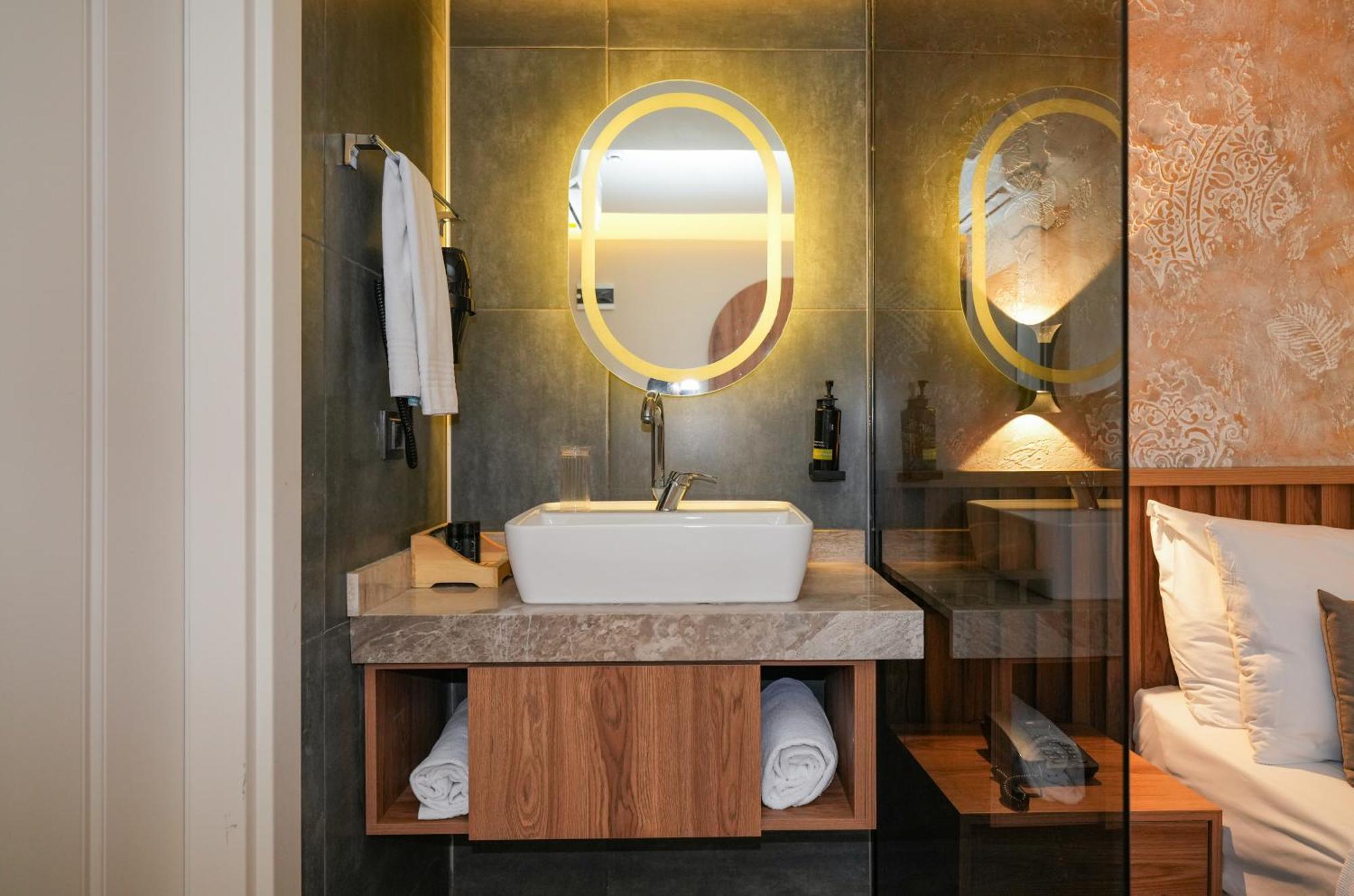 Der Inn Lara Antalya Exteriör bild